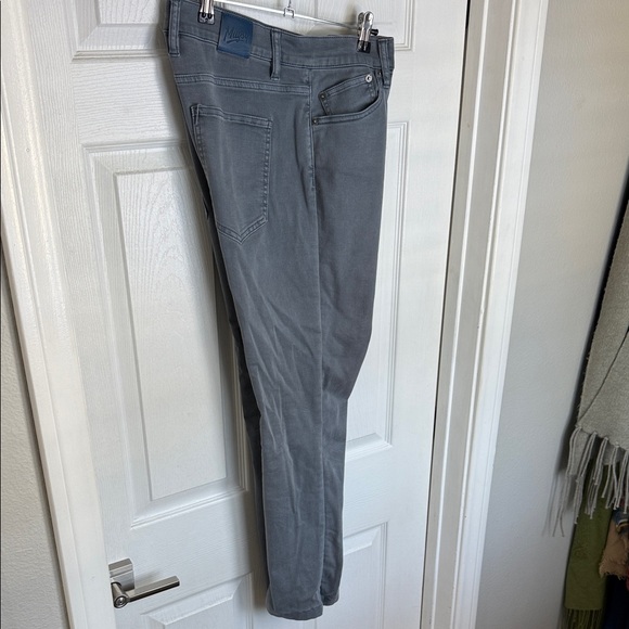 Mugsy Men's Gray Jeans “Logan’s” - 34x29 - Picture 1 of 6